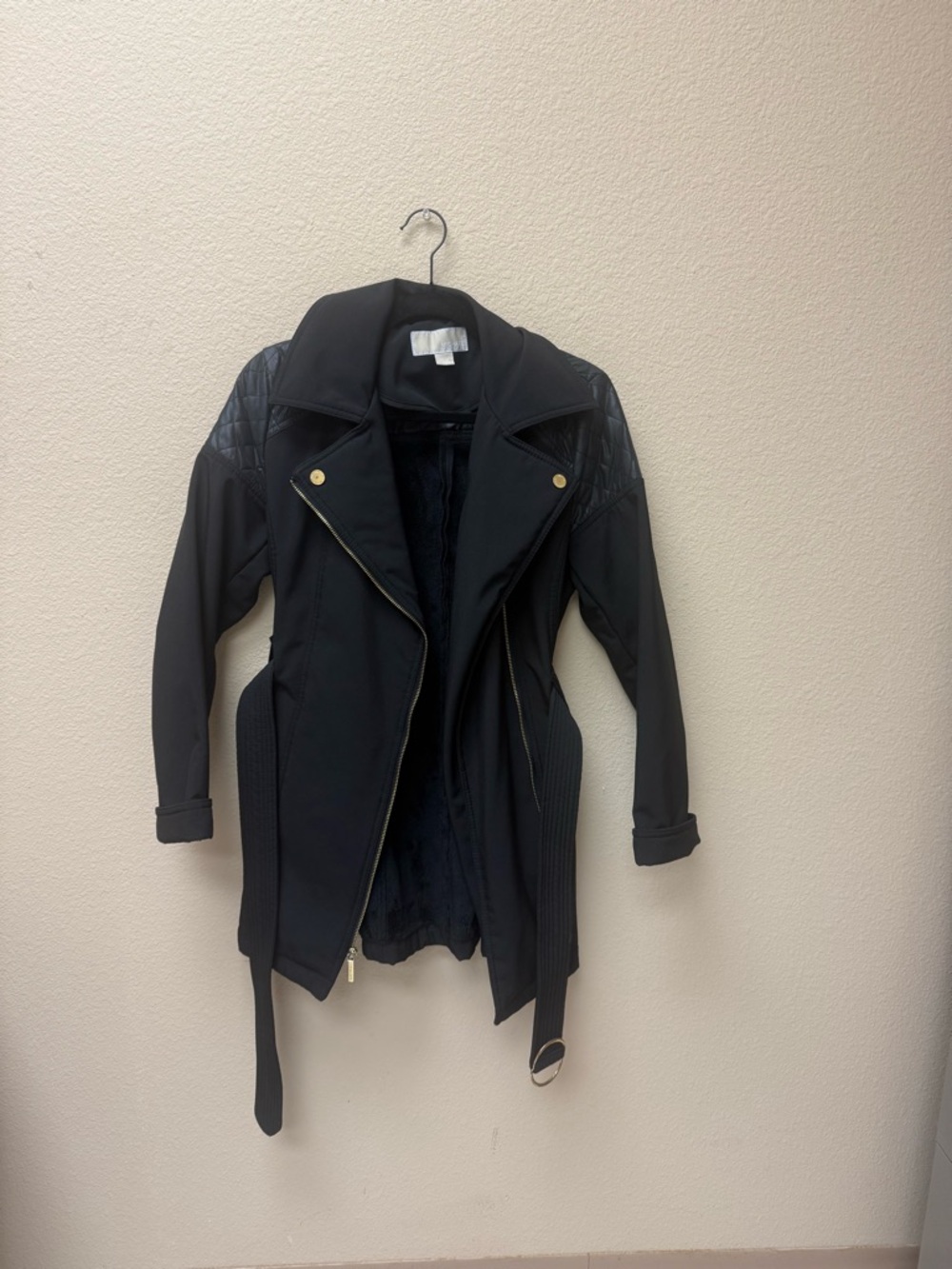 MICHAEL Michael Kors Black Quilted-Shoulder Belted Trench with Gold Accents❤️